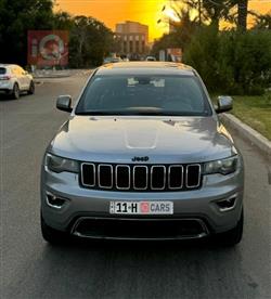 جیپ گراند شیرۆکی